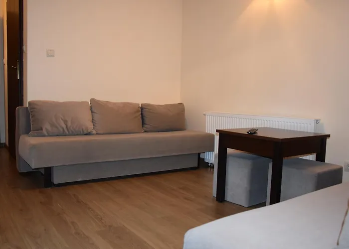 فندق مبيت وإفطار Eskapada شكلارسكا بوريبا